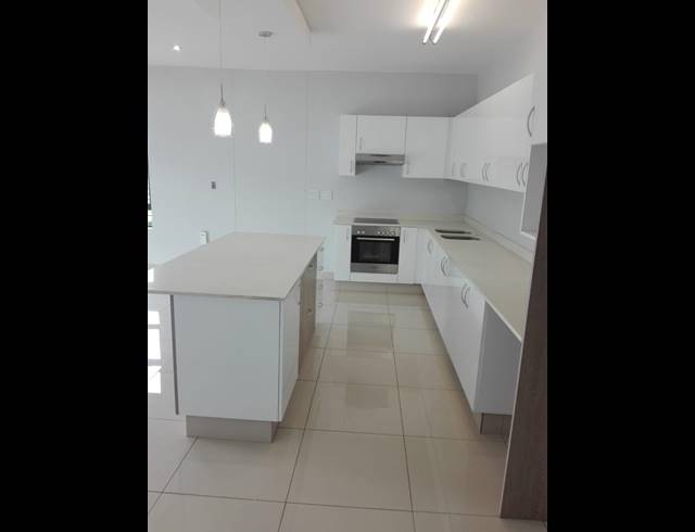 3 BEDROOM APARTMENT FOR SALE IN UMHLANGA RIDGE